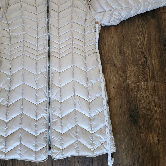 Kenneth Cole New York Hooded Chevron Quilted Puffer Coat Sz L - Picture 15 of 16